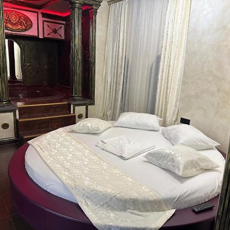 Hotel Roma & Tours Yerevan Ngoại thất bức ảnh